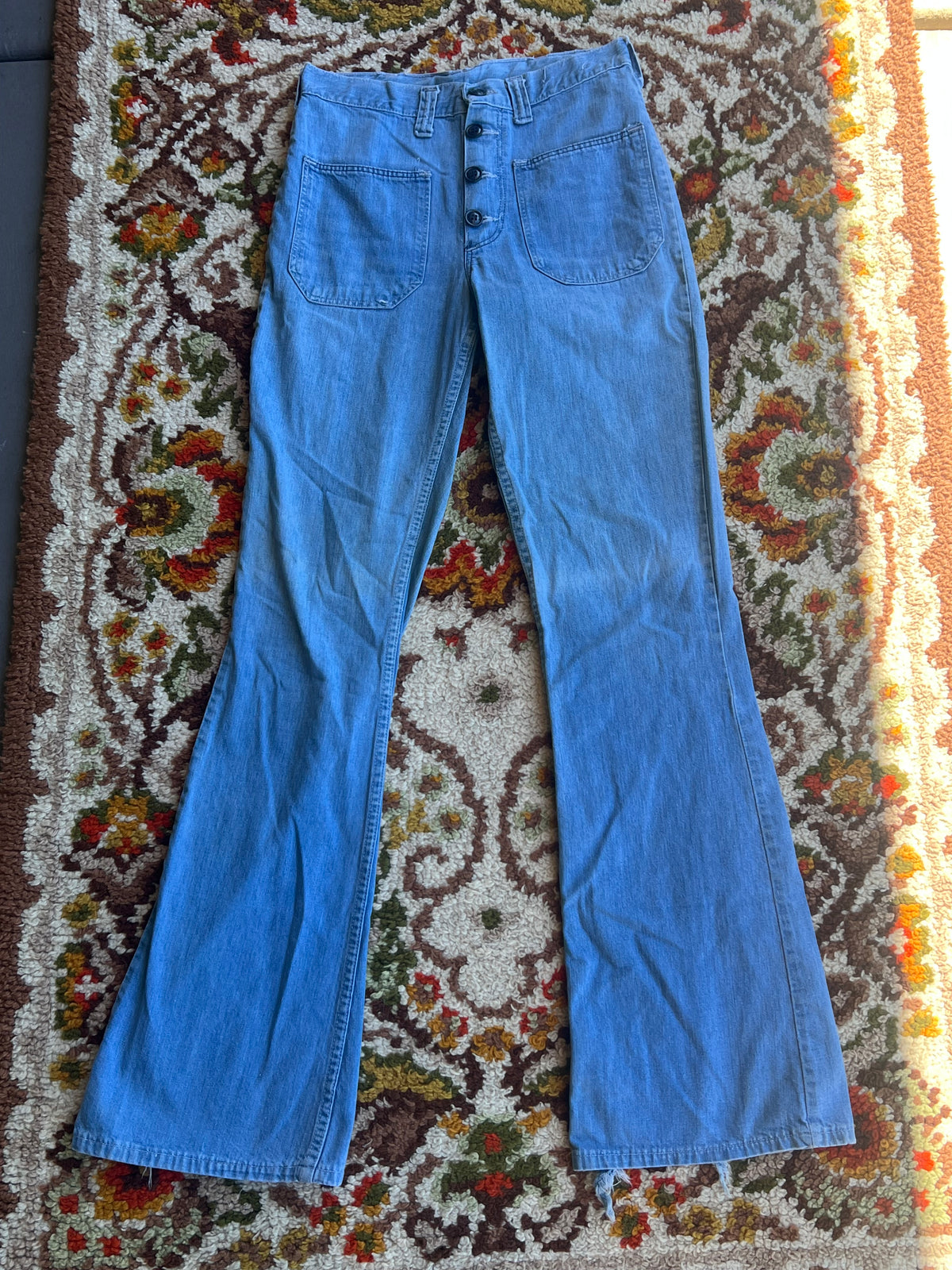 Vintage 1970s Wrangler Light Wash Flare Jeans Size 28- MADE IN USA