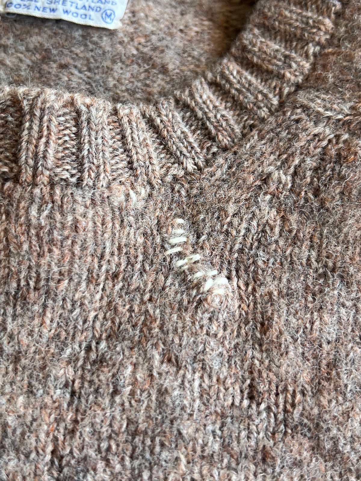 Vintage 1970s Brooks Brothers Brown Wool Sweater Size M- MADE IN SCOTLAND