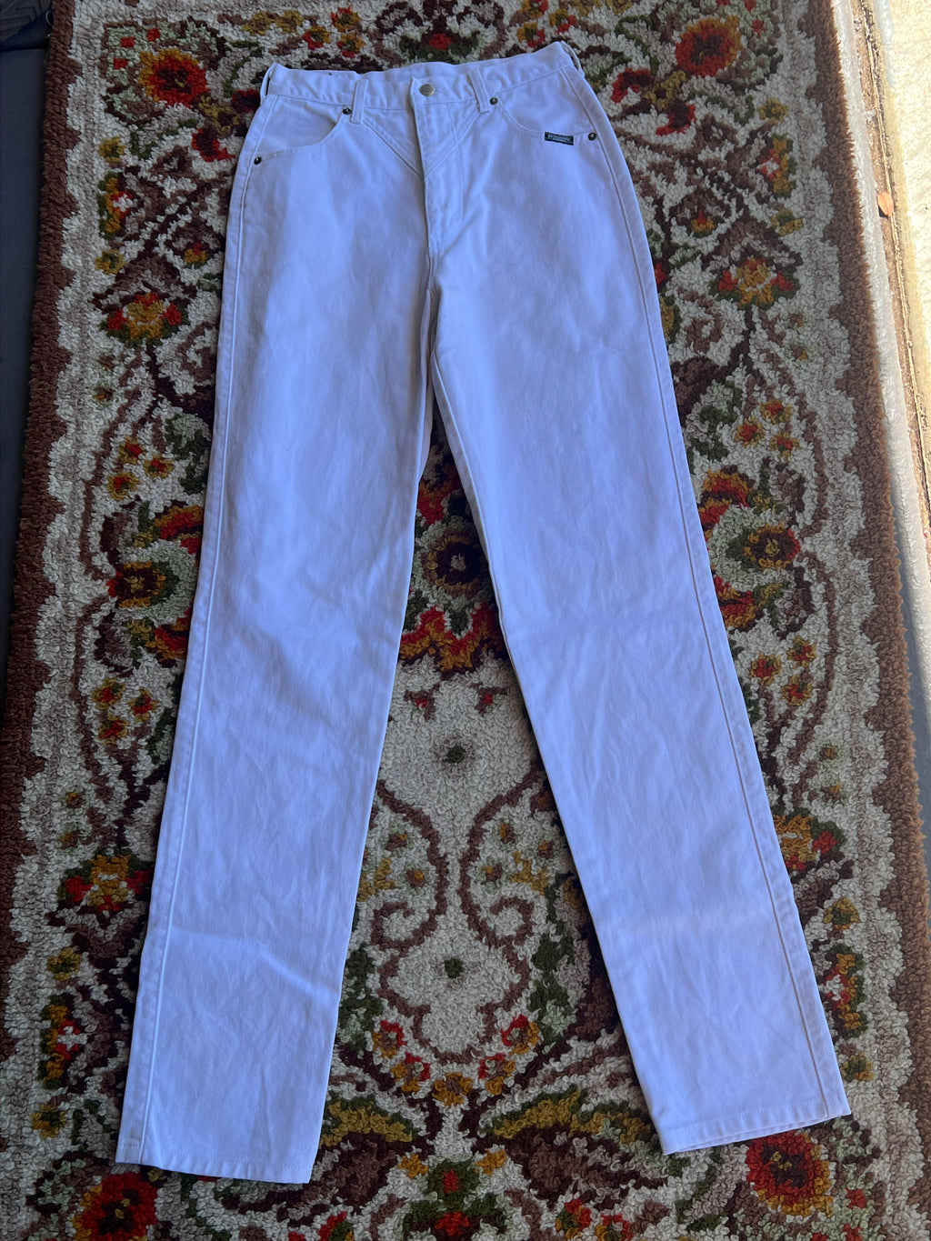 Vintage 1980s Roughrider White Concho Tapered Leg Jeans Size 9/10- MADE IN USA