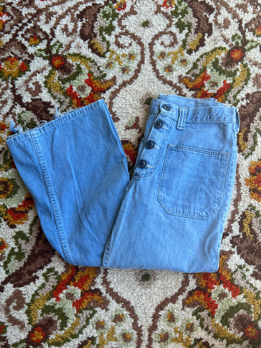 Vintage 1970s Wrangler Light Wash Flare Jeans Size 28- MADE IN USA