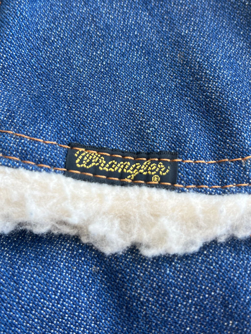 Vintage 1970s Wrangler Dark Wash Sherpa Lined Vest Size L- MADE IN USA