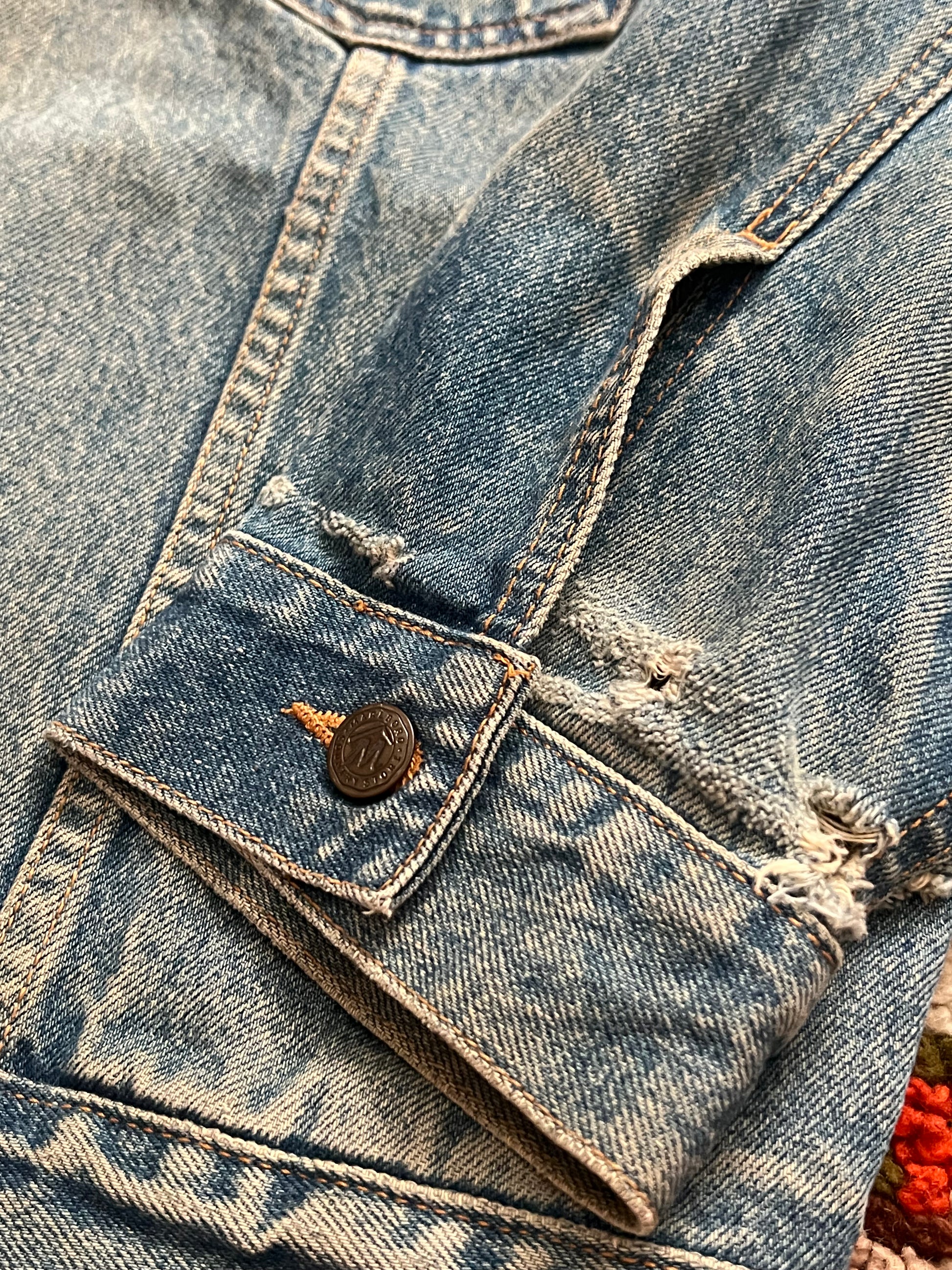 90s Vintage Marlboro Country Store Distressed Denim Jacket-Light Wash