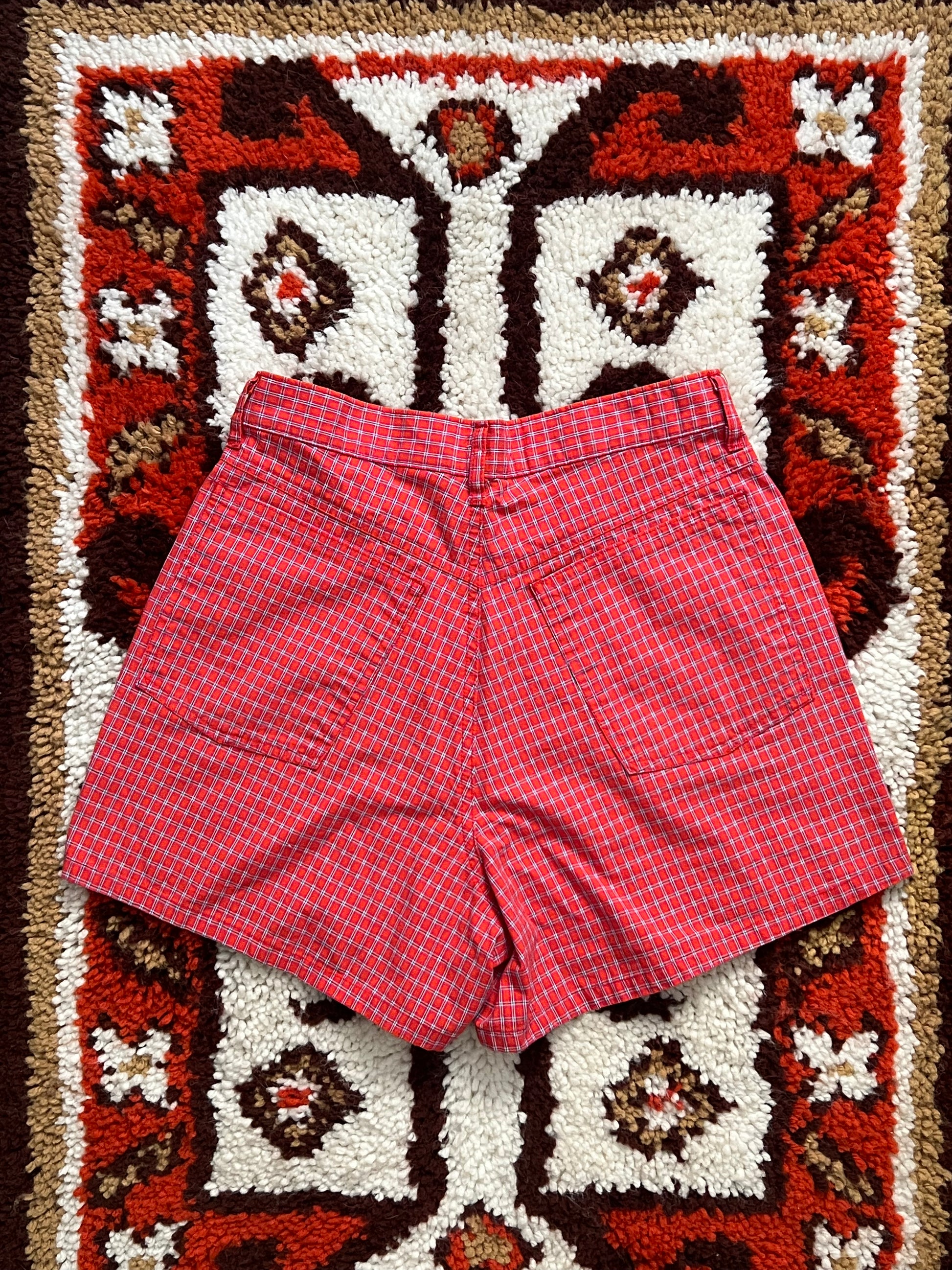 Vintage 1990s SKOOZI Orange/Pink Patterned  Shorts Size 9