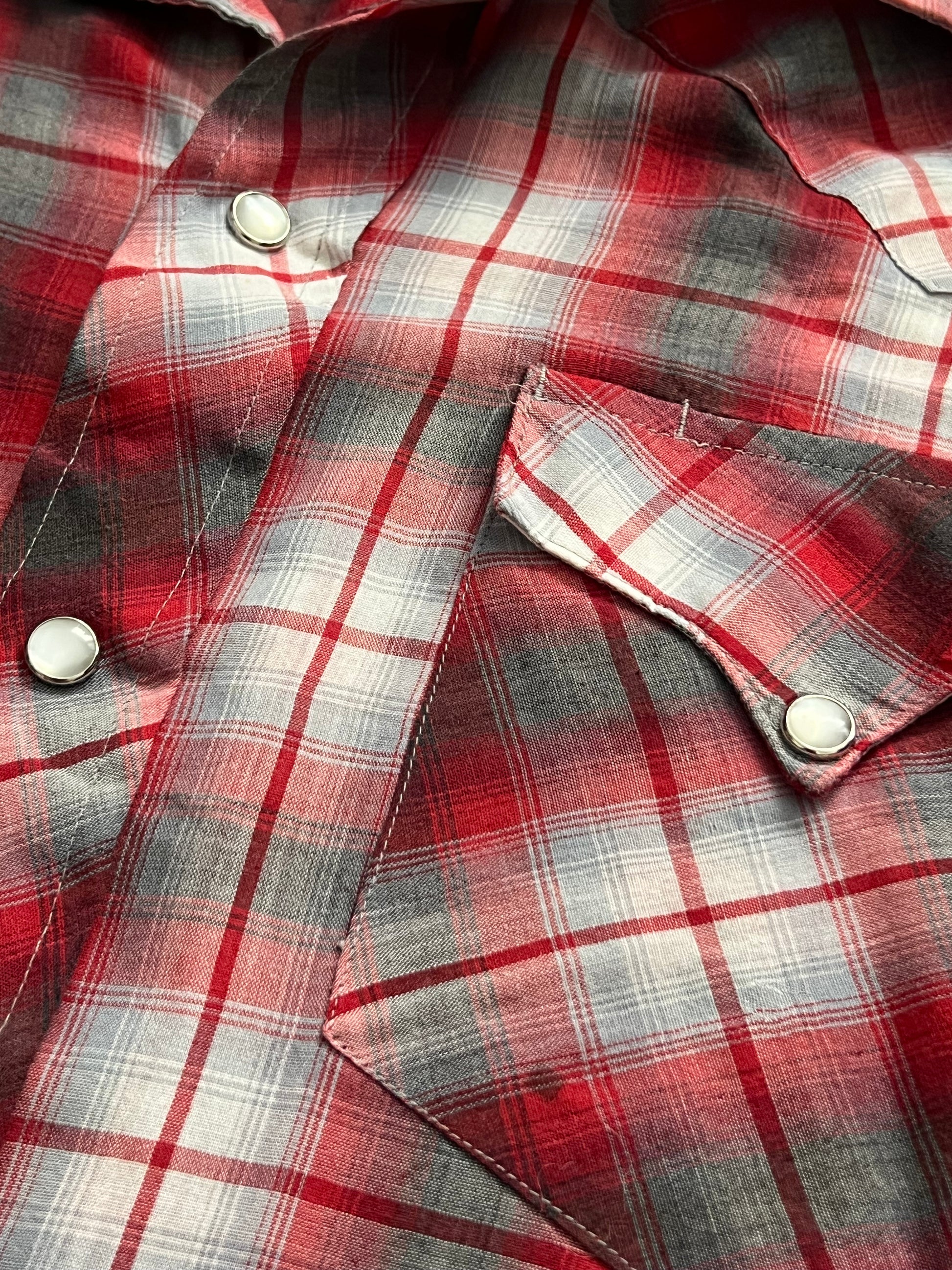 1970s Vintage H Bar C Permanent Press Red/Gray Shadow Plaid Pearl Snap M-L- MADE IN USA