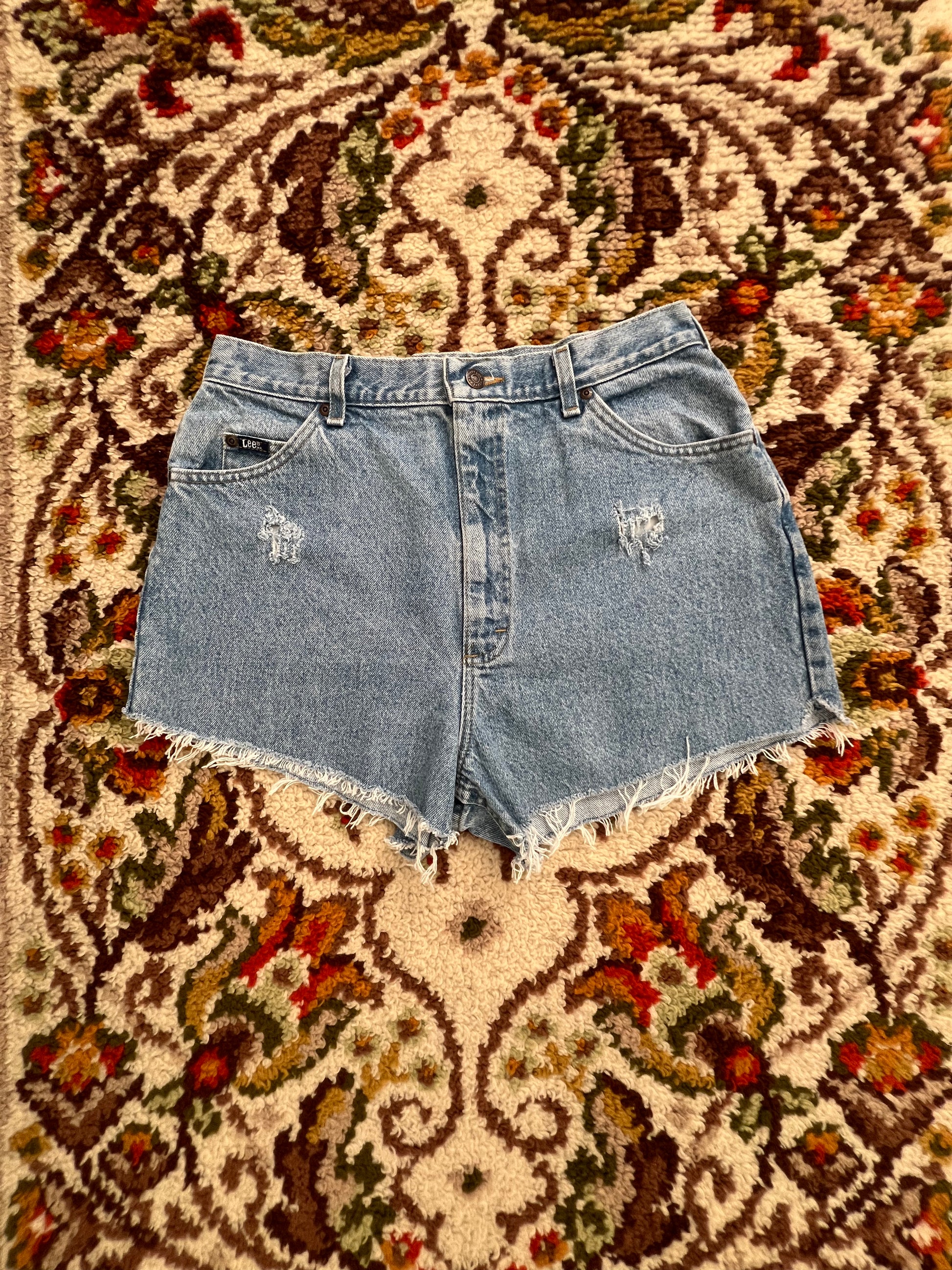 '70s Lee Vintage Light Wash Cut-Off Shorts 16L
