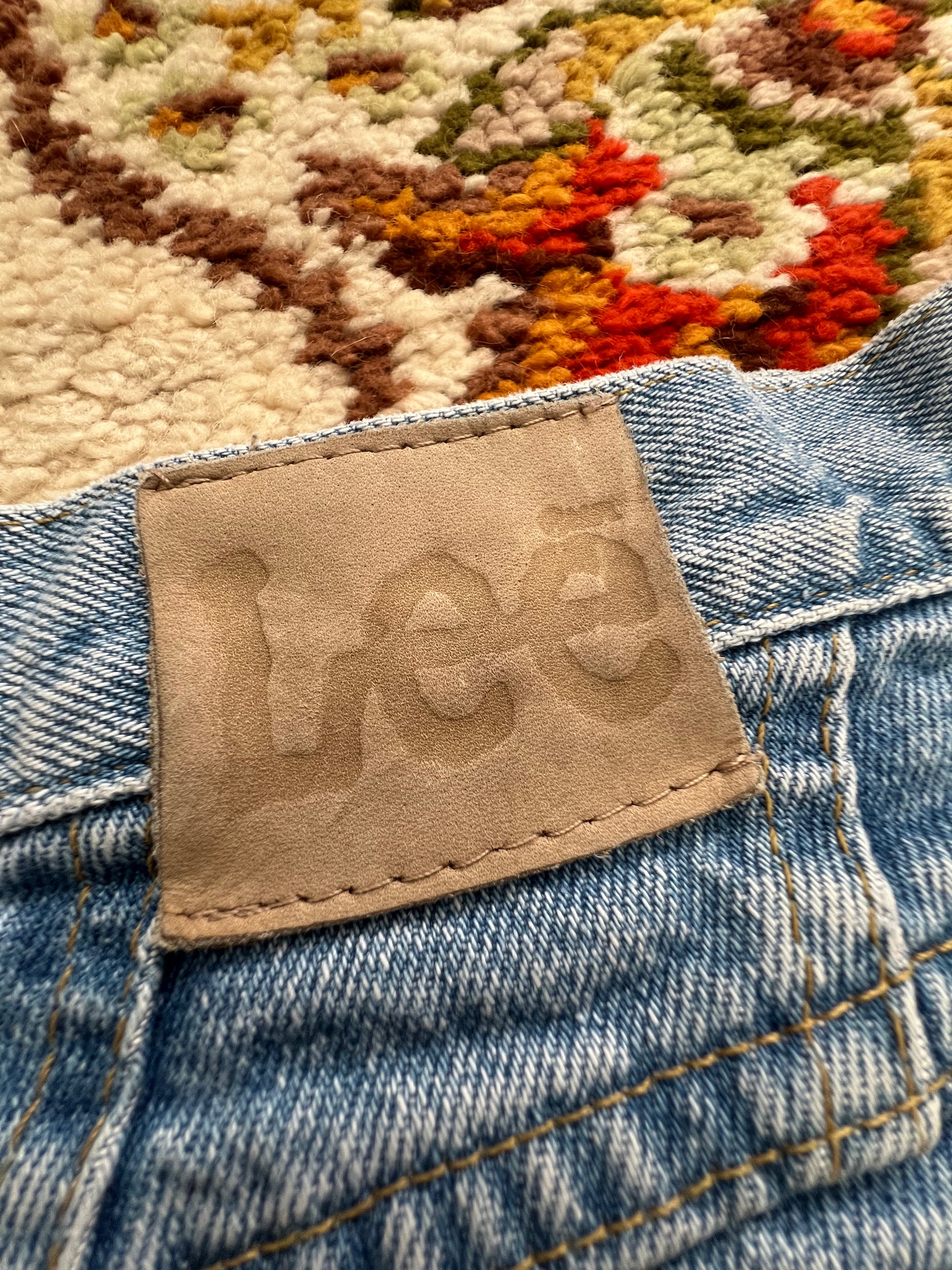 '70s Lee Vintage Light Wash Cut-Off Shorts 16L