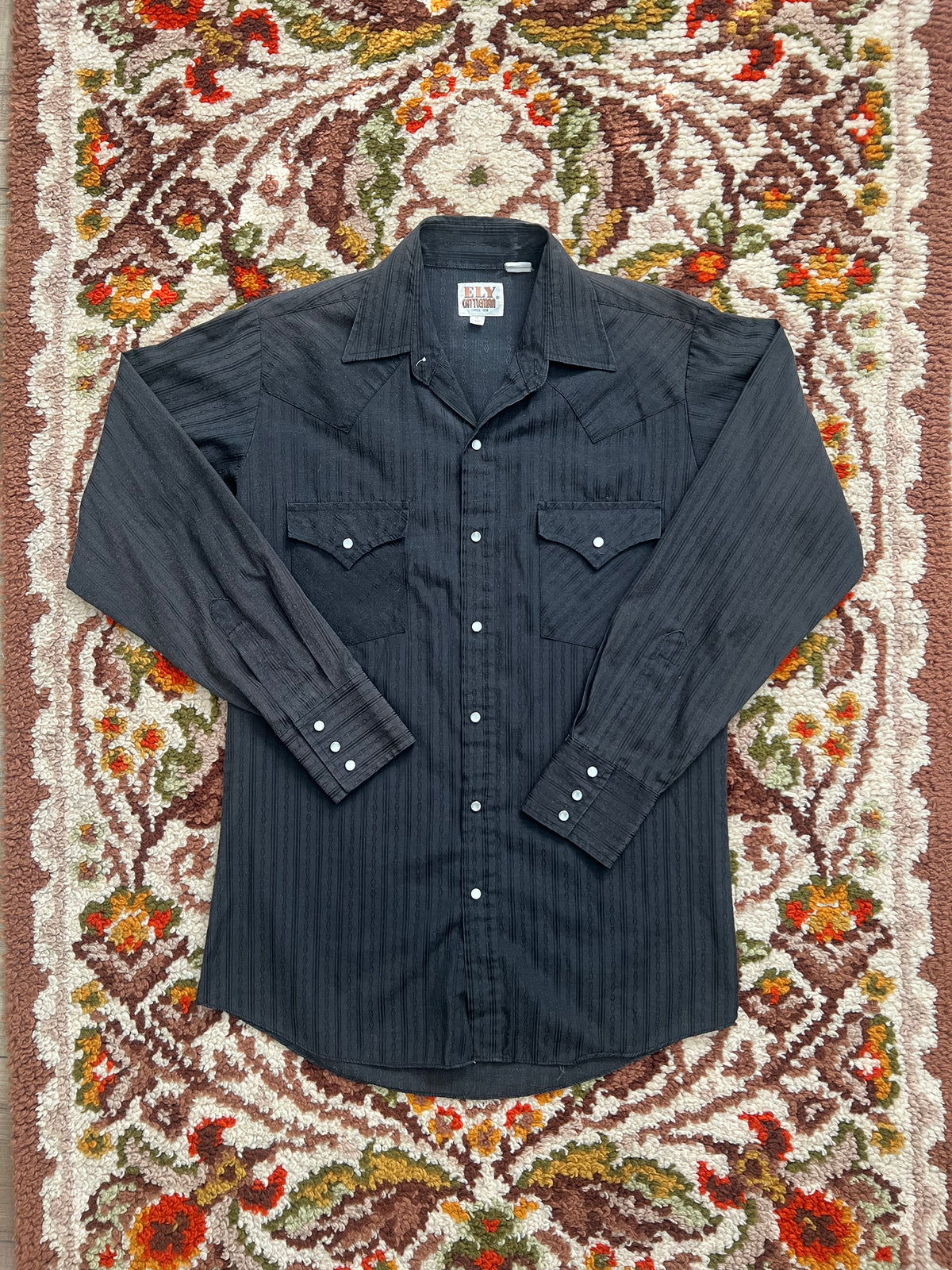 '90s Ely Cattleman Vintage Black Patterned Pearl Snap Shirt S-M