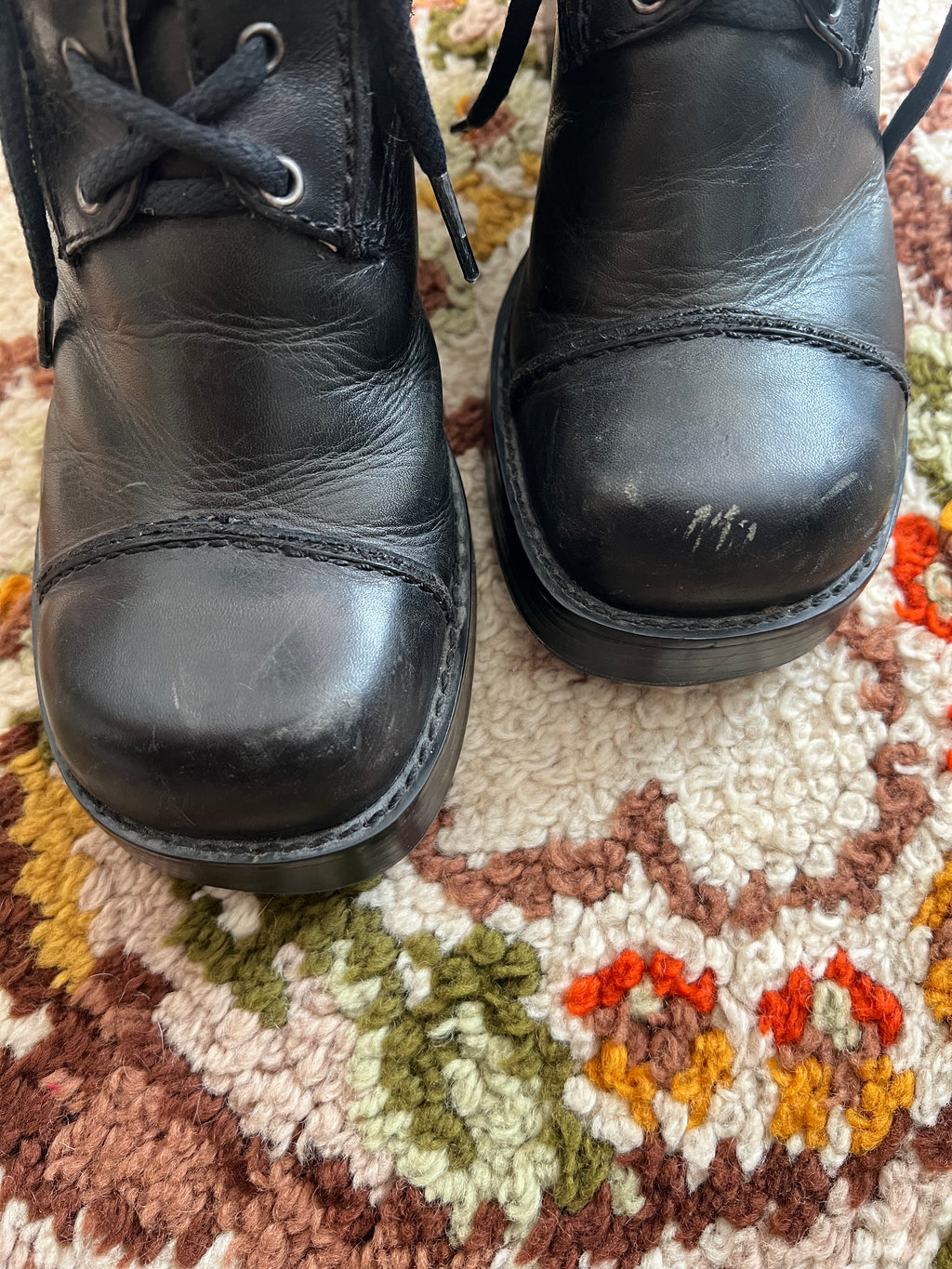 '90s Harley Davidson Vintage Black Leather Logo Chunky Heel Moto Round Toe Lace Up Booties 6